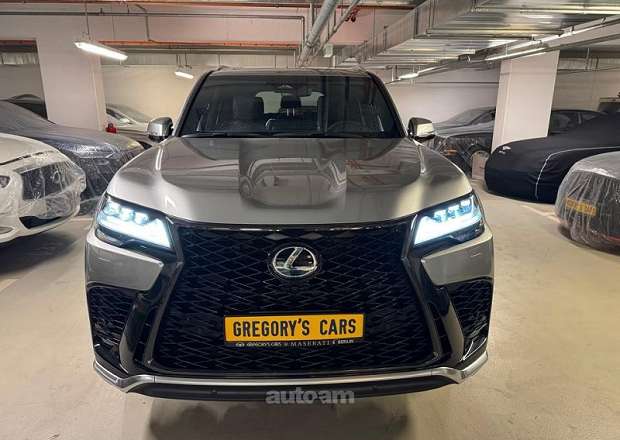 Lexus LX 600