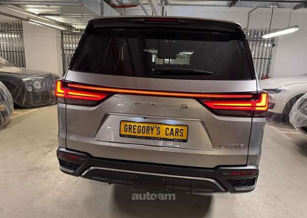 Lexus LX 600
