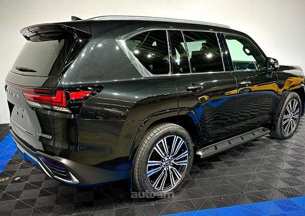 Lexus LX 600