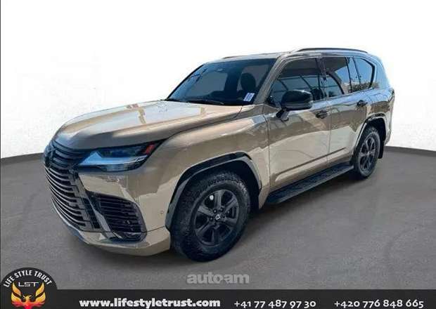 Lexus LX 700