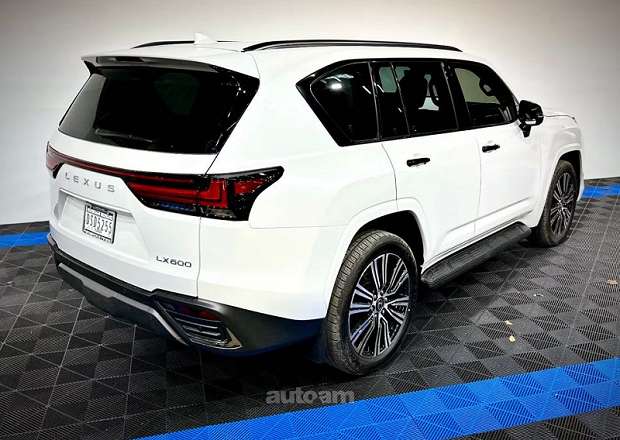 Lexus LX 600