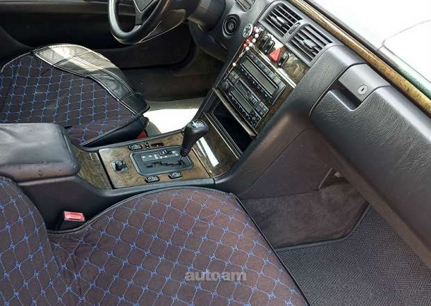 Mercedes-Benz CE 320