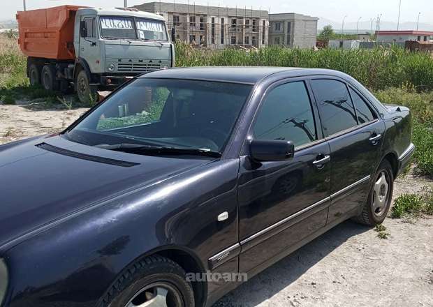 Mercedes-Benz CE 320
