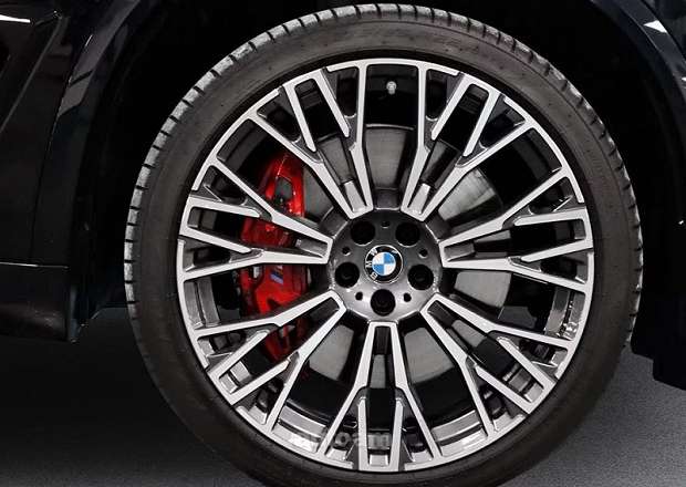 BMW X5 M