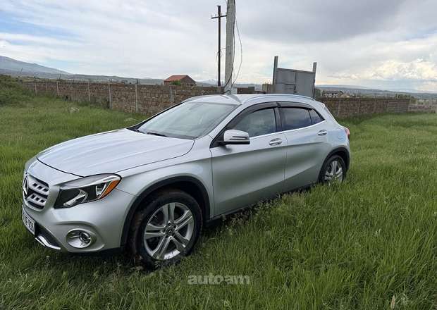 Mercedes-Benz GLA 250