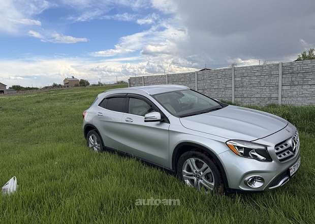 Mercedes-Benz GLA 250