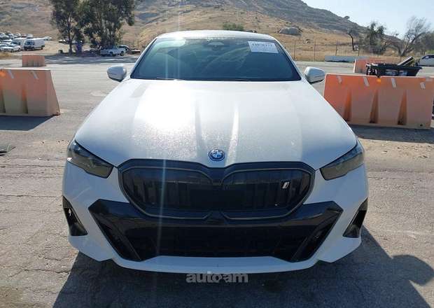 BMW i5