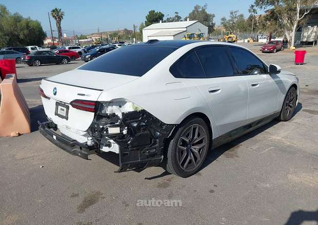 BMW i5