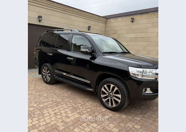 Toyota Land Cruiser 200