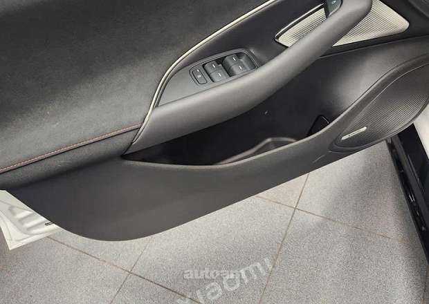 Xiaomi SU7