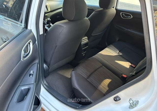Nissan Sentra 2019 — photo 7