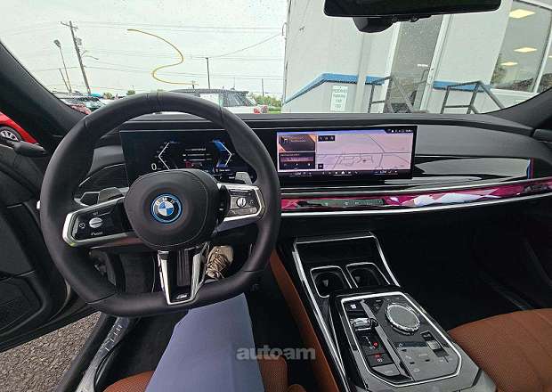 BMW 750