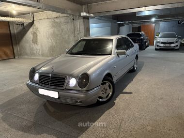 Mercedes-Benz E 230  1996 