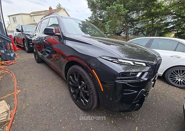 BMW X7