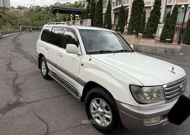 Toyota Land Cruiser 100