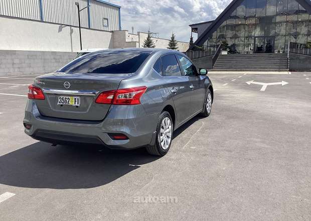 Nissan Sentra