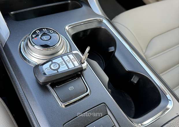 Ford Fusion 2019 — լուսանկար 11