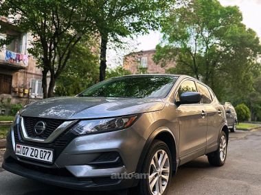 Nissan Rogue  2020 