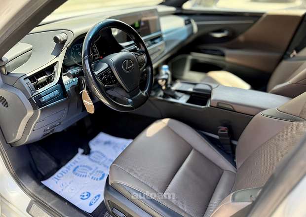Lexus ES 250