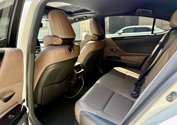 Lexus ES 250