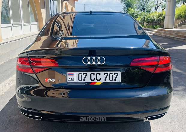 Audi A8