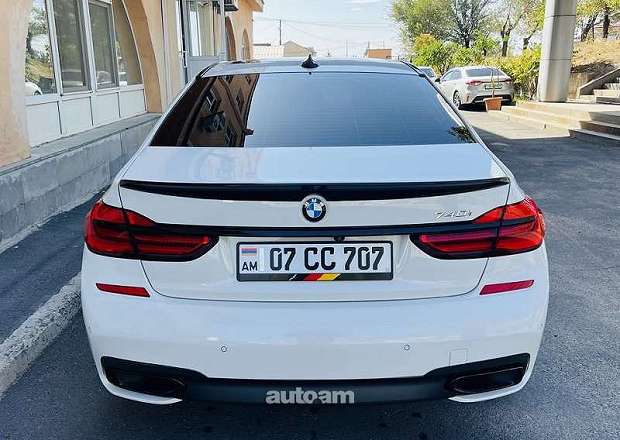 BMW 740