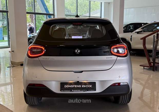 Dongfeng Box