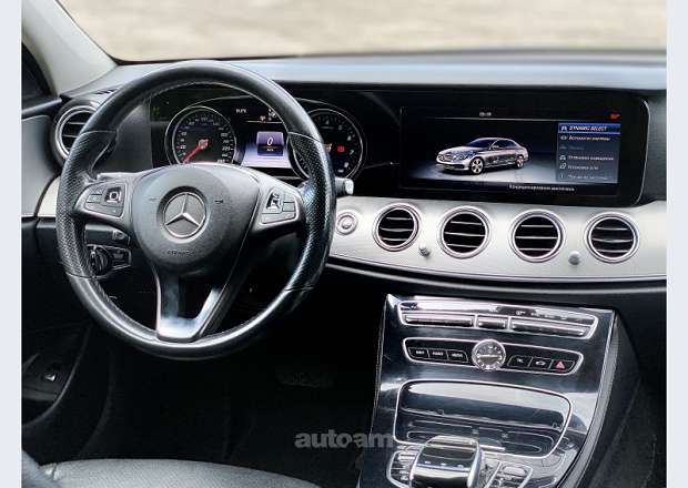 Mercedes-Benz E 200