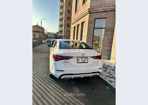Nissan Sentra