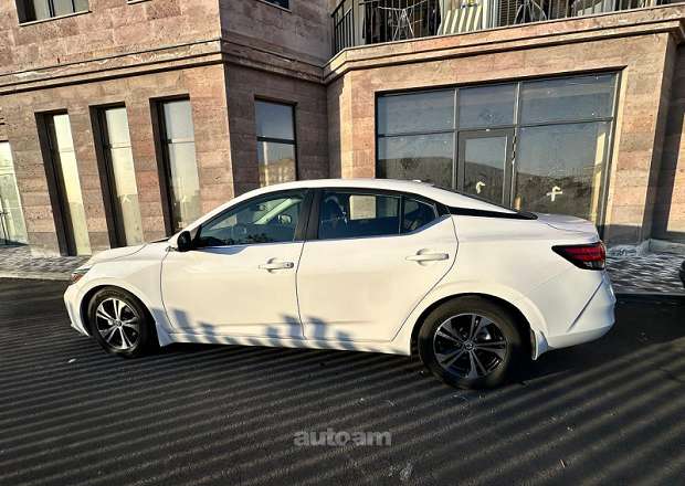 Nissan Sentra