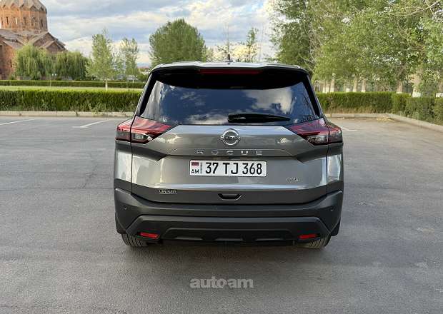 Nissan Rogue