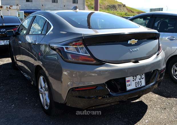 Chevrolet Volt 2017 — фото 15