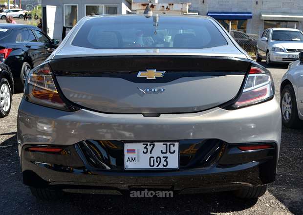 Chevrolet Volt 2017 — фото 14
