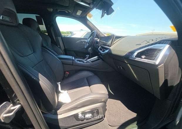 BMW XM