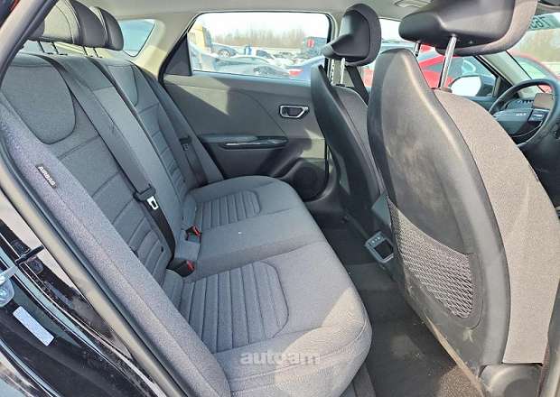 Kia K4
