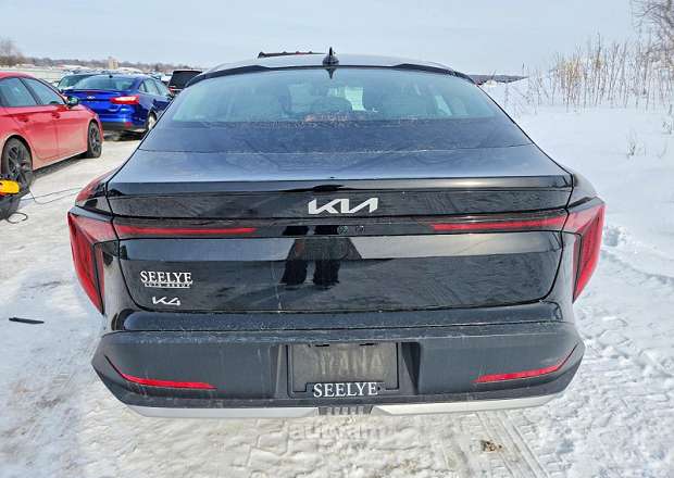 Kia K4