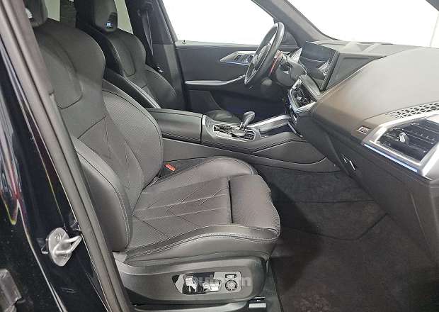 BMW XM