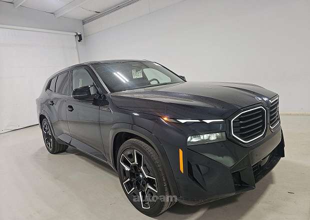 BMW XM