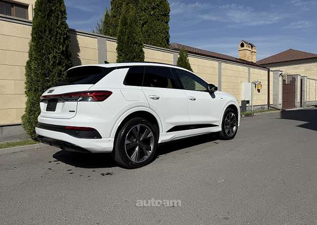 Audi Q4 e-tron 2023 — photo 7