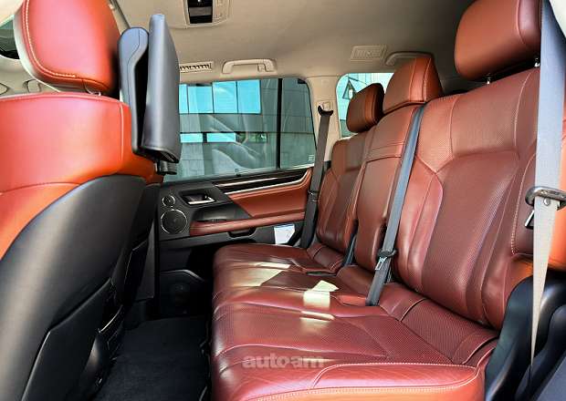 Lexus LX 570 2017 — photo 9
