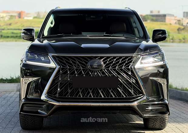 Lexus LX 570 2017 — photo 2