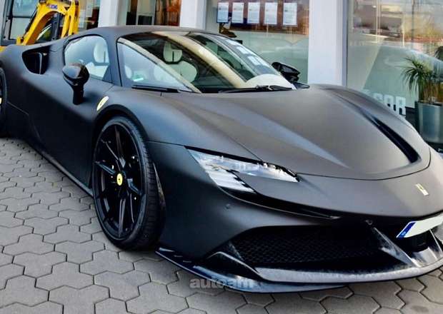 Ferrari SF90