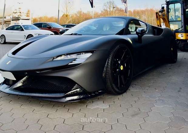 Ferrari SF90