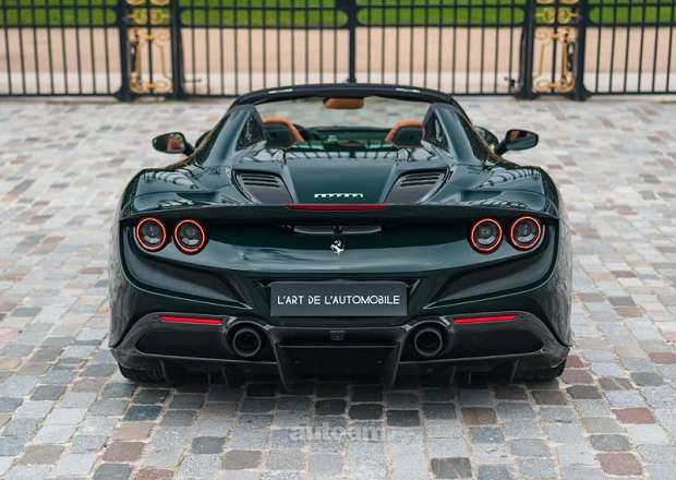 Ferrari F8