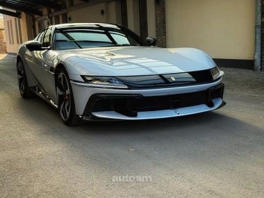 Ferrari F12  2025 