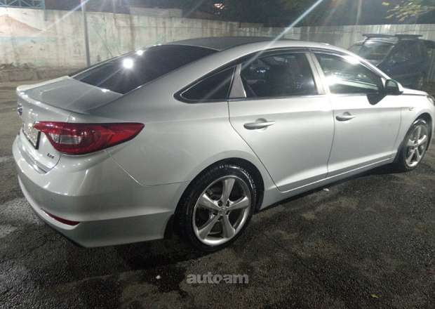 Hyundai Sonata