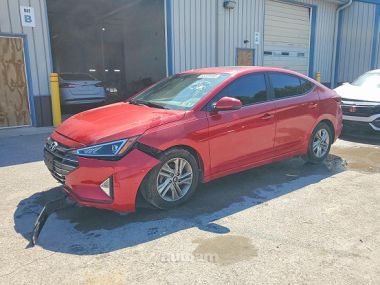 Hyundai Elantra  2020 