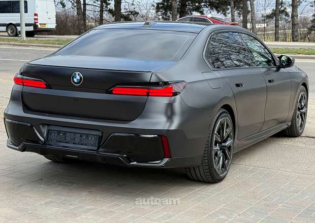 BMW 740