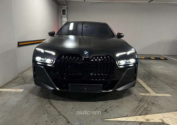 BMW 740