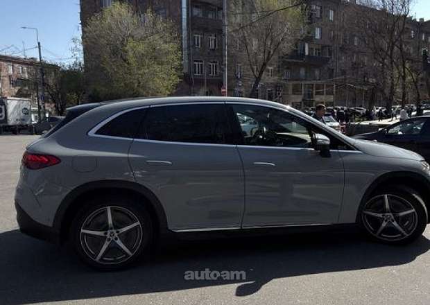 Mercedes-Benz EQE SUV AMG